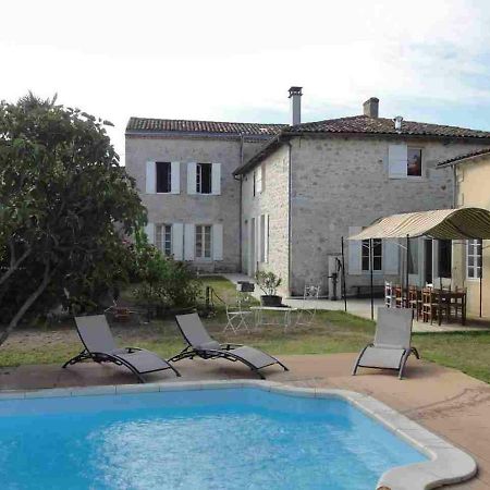 Le Logis Du Medoc Hotel Saint-Yzans-de-Médoc Екстериор снимка